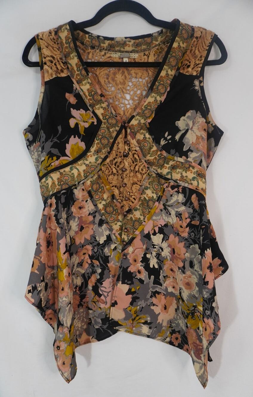 Gimmicks Boho Floral Crochet Lace Handkerchief Hem Top S Mixed Print Y2K